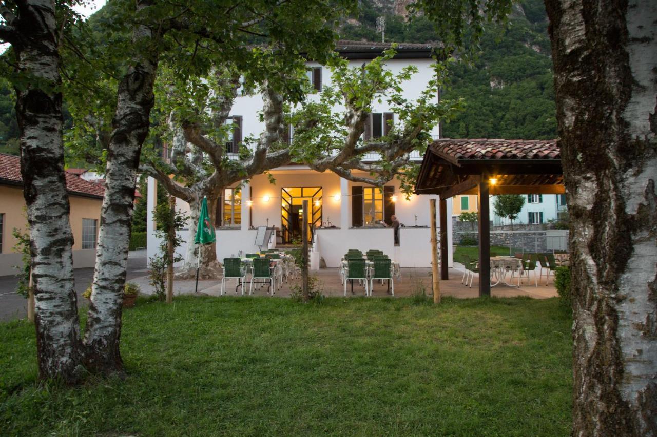 Locanda La Pignatta Arogno Bagian luar foto